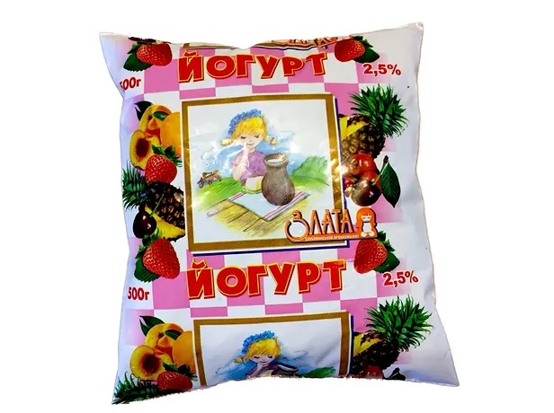 Йогурт питний ЗЛАТА мікс ягід 2,5%, 500г